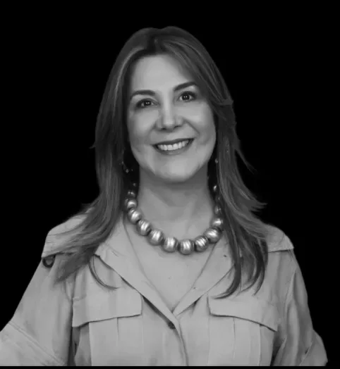 Luz María Velásquez - Panel AI